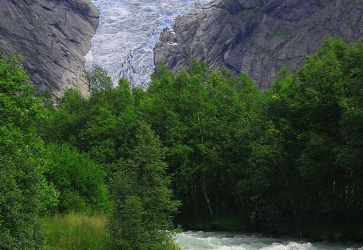 Briksdalsbreen