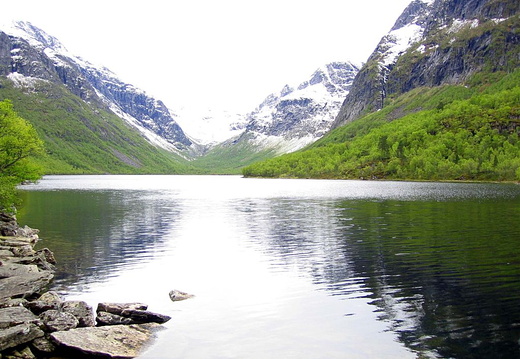 Langedalsvatnet om våren