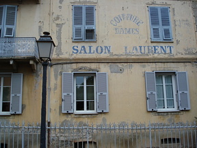 "Former beauty" saloon in Corte