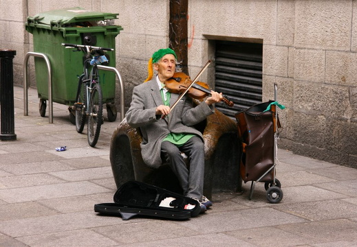 Aldrande gatemusikant