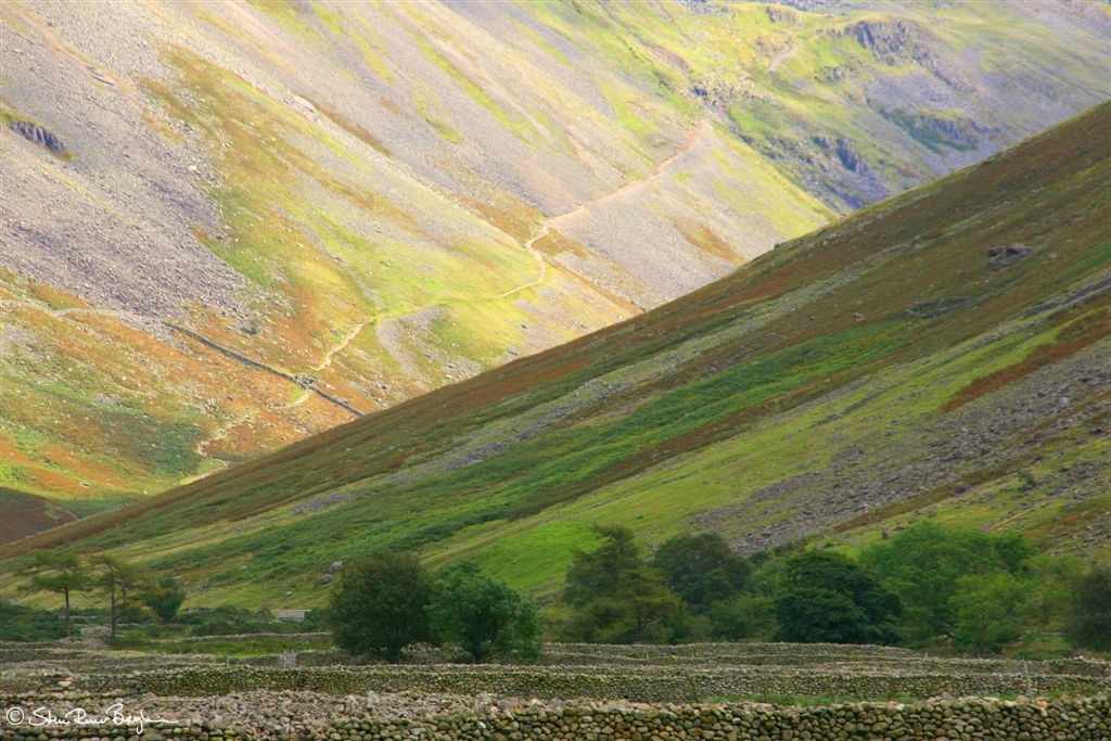 Rås opp frå dalbotnen, Scafell Pike, Lake District