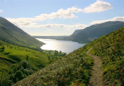 Wasdale og Wastwater i motlys, fin grønfarge