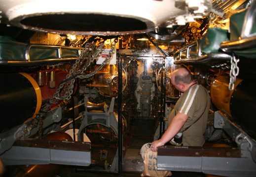 Pampanito interior