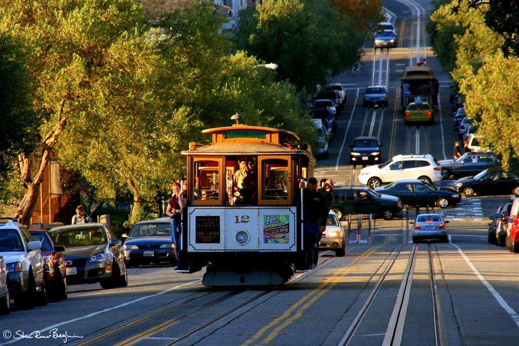 Cable car on Hyde Street