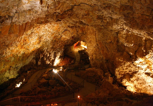 The Grand Canyon Caverns