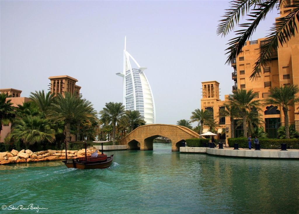 Boat ride on the canals of Madinat Jumeirah