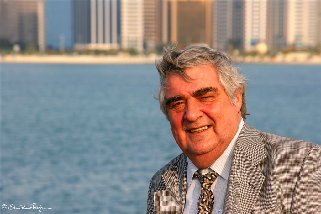 Oskar in front of the Abu Dhabi Corniche