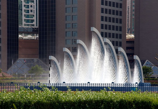 Fountain near Sheraton Hotel on the Corniche