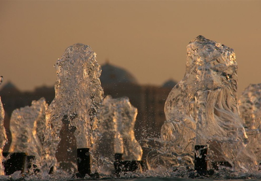Detail of fountain in front of Emirates Palace