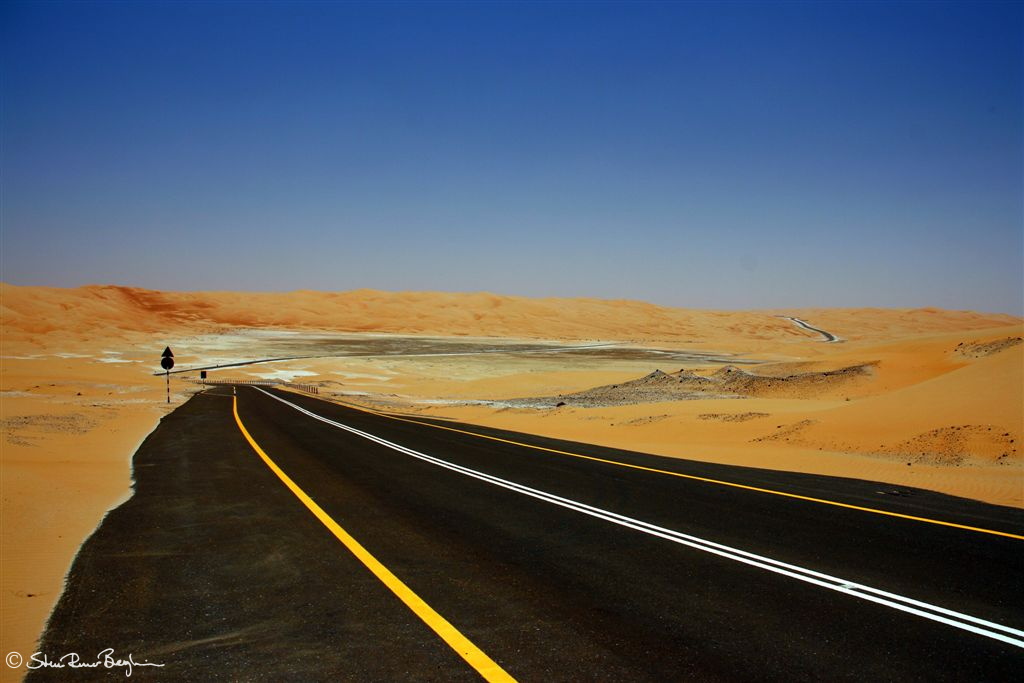 The road to Tal Moreeb south of Liwa, Abu Dhabi