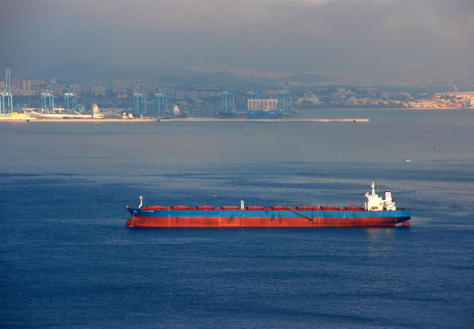 Tankar utanfor Gibraltar