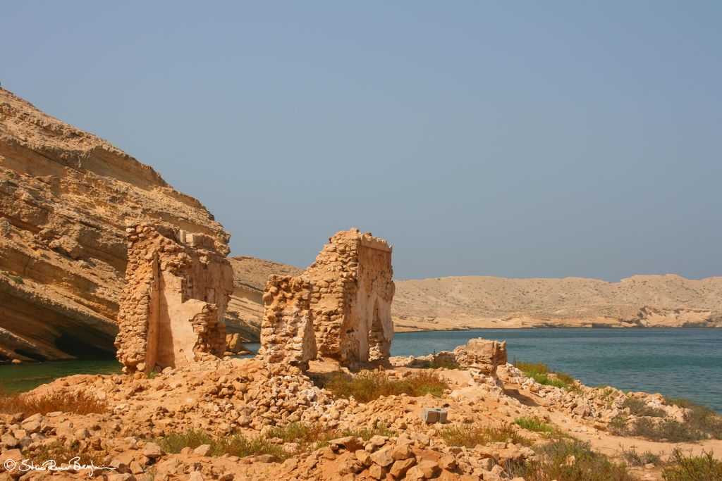 Ruin at Gissah Beach