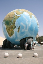 Globe trailer...
