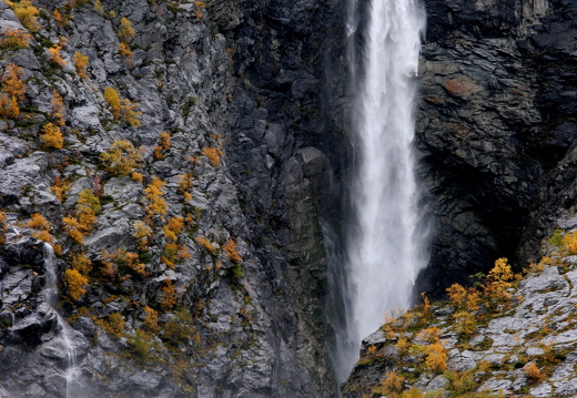 Waterfall in Kjenndalen