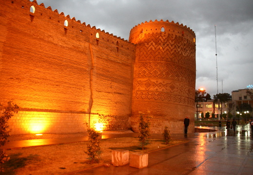Leaning tower at Arg-e Karim Khan