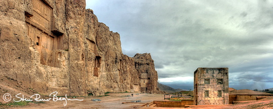 Naqsh-e Rustam and Ka'ba-ye Zartosht panorama