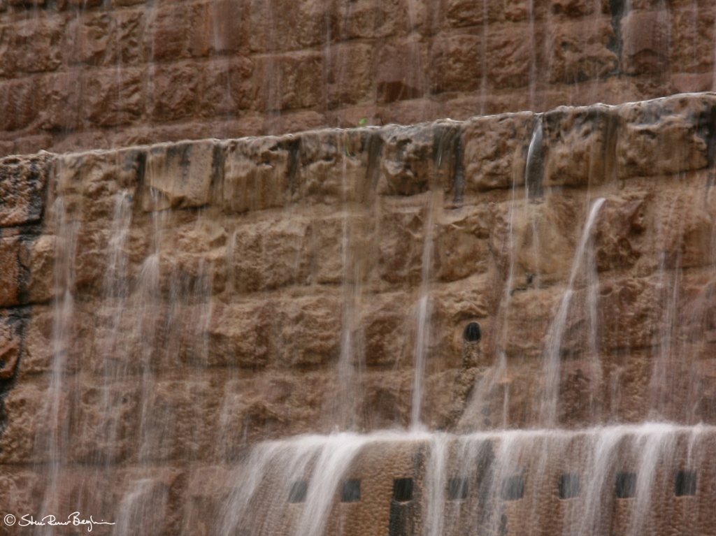 Water feature near Allah Akhbar Gorge