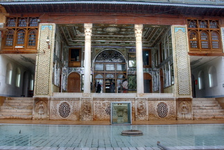 Main building at Naranjesten-e Ghavam