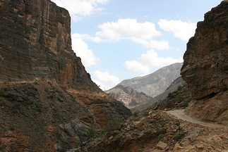Road through Wadi Bani Awf