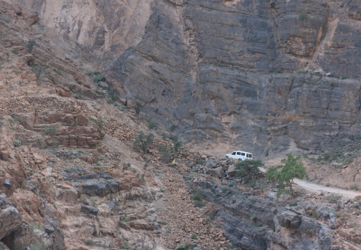 Steep section of road up to Bilad Sayt