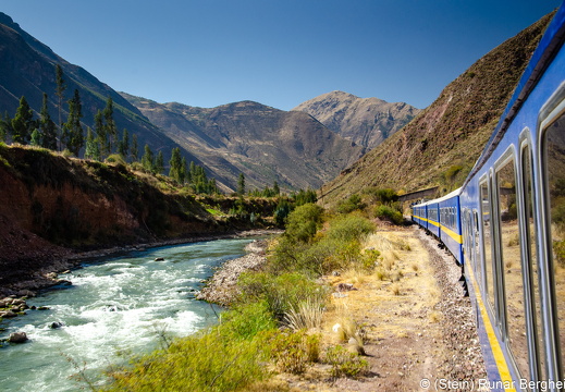 Train ride from Cuzco to Puno