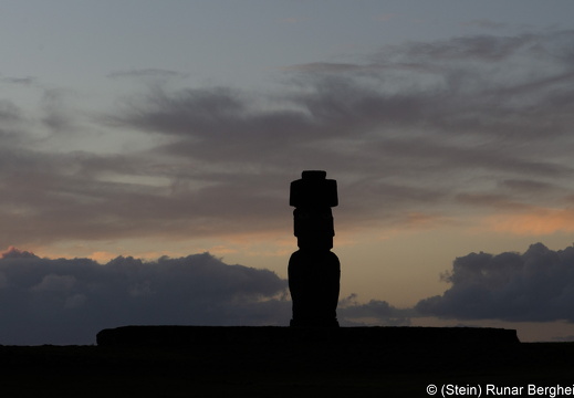 Ahu Ko Te Riku at sunset