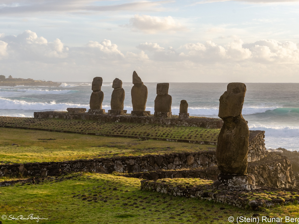 Ahu Tahai and Ahu Ko Te Riku at sunset