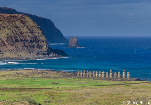 Ahu Tongariki seen from Rano Raraku