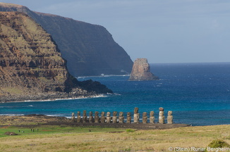 Ahu Tongariki seen from Rano Raraku